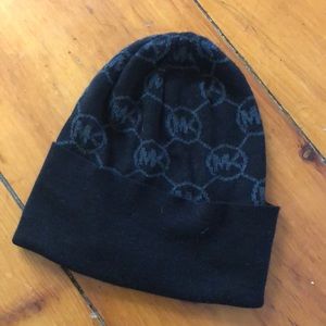 Michael Kors winter hat